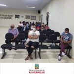 A V reunião ordinária da Câmara Municipal de Rio Vermelho/MG recebeu a visita da população na noite do dia, 05/04/2022.